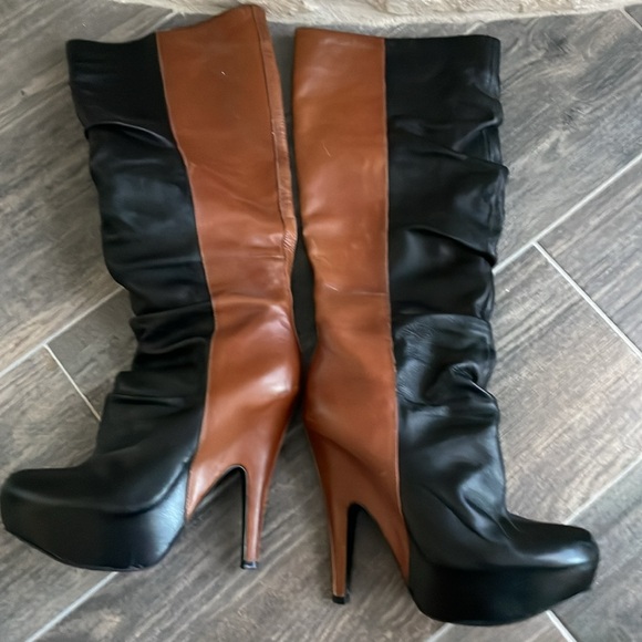 Donald J Pliner DMSX Jaylan two toned heel boots - Picture 6 of 9